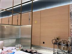 -红鼎豆捞·非遗鲍皇汤火锅(宝丰路店)