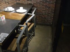 -龙巢盱眙龙虾·牛蛙·烧烤宵夜(八卦岭店)