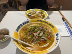 -粉小主·贵州酸汤牛肉粉(南京仙林金鹰店)