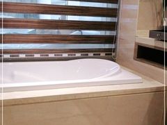 -兴芮温泉度假区