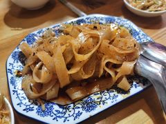 擀面皮-老鳯府豆花泡馍(第五大道店)