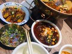 -成都你六姐·牛肉冒菜(上海环宇荟店)