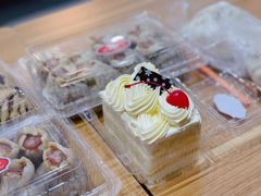 白脱蛋糕-白玉兰食品(中山公园龙之梦店)