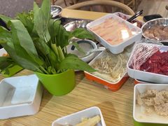-杨老板·海鲜集市火锅·鲜切牛肉(中防万宝店)