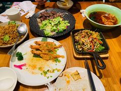 -hallch 好吃餐厅(全运村中央广场店)