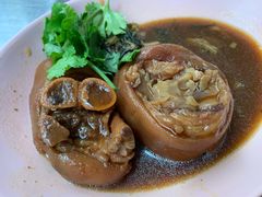 -Kha Mu Charoensang(Silom)