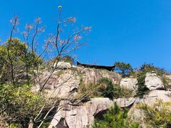 -伍山海滨石窟