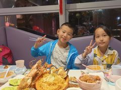 -水桶王国主题餐厅·聚会·生日派对·亲子活动·家庭套餐(亚龙湾希尔顿店)