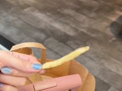 -麦当劳(深圳北站B2检票口楼上)