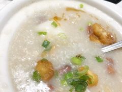-新大咀港式茶餐厅(宝山万达店)