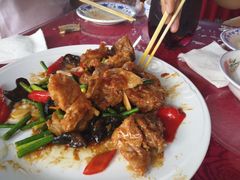 -鑫渔港海鲜本地菜·山海关浑锅(东戴河店)