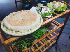 -有一锅·野生菌黑山羊腊排骨火锅(古城北门店)