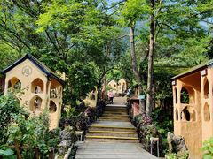 -天门沟九州驿站树上汤泉