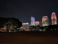 -万绿园
