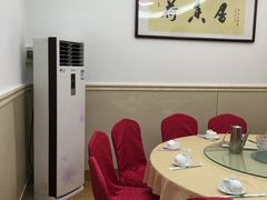 包厢-荷香居(洞企石路店)