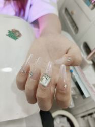 -斯馨·健康美甲美睫