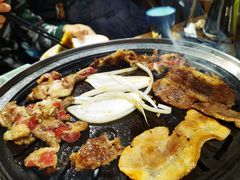 -明洞阿姨·韩式酱蟹烤肉·创意料理(三元桥店)