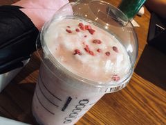 草莓酸奶星冰乐-星巴克臻选(惠州华贸天地1楼店)