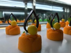 -亚洲国际大酒店·云顶阁旋转自助餐厅