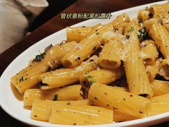 意大利粗型管状面配黑松露汁-Bistro 63 创意融合料理(广粤天地店)