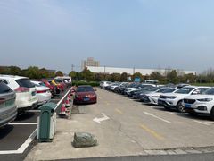 -复旦大学附属华山医院北院-停车场
