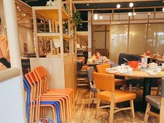 -渝信川菜 · 川味家常菜(财富购物中心店)