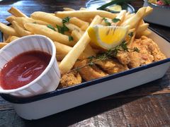 美式风味炸鸡翅配薯条-MIKAKU(万达广场上海宝山店)