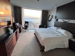 -青岛海尔洲际酒店