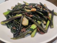 -黄泥岗·地道湖北菜(奥特莱斯店)