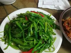 水戏扬花-88号小吃店·经典云南菜·地道纳西美食