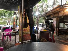 -黄记四更烤乳猪店