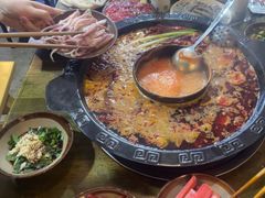 -黄潇洒老火锅(九眼桥宏济巷店)