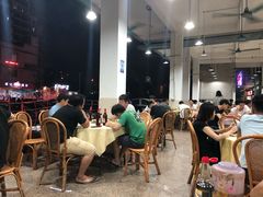 大堂-标记美食新鲜猪杂(兴南大道店)