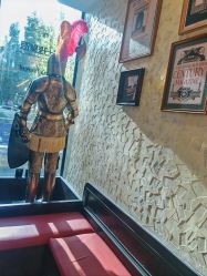 -东方先生国潮男士理发馆