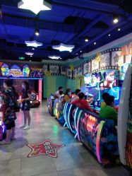 -LuckyStar幸运星家庭娱乐中心(东莞国贸店)