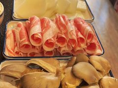 -灶知轩湘西石锅鱼(万佳广场店)