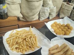 -月色西餐厅·海鲜刺身·烧烤(科学城保利郡雅酒店)