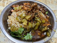 -灵山卢梅燕粉店