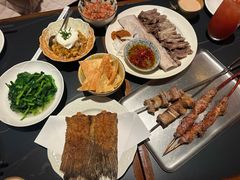 清水牛肋排-阿里家·新疆烤肉酒場