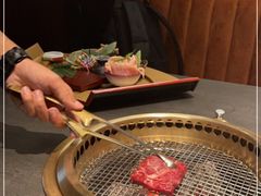 -铭牛烧肉·和牛海鲜自助(高新月牙湖店)