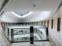 -上海滴水湖皇冠假日酒店