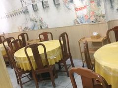 大堂-官塘陈记鱼生·潮汕砂锅粥·牛肉火锅(潮枫路总店)