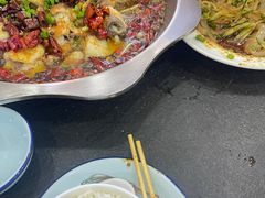 -文记小四川水煮鱼(虹桥路店)