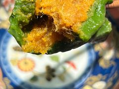 艾叶咸蛋黄肉松青团-王家沙点心店(南京西路总店)