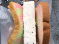 -詹爷爷乌节路街头冰淇淋