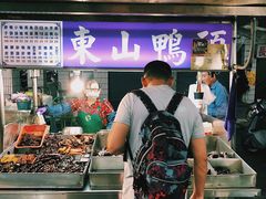 -六合夜市