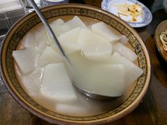 -一品红烧鸭特色川菜(三岔湖店)