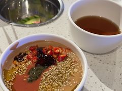 -龍歌自助小火锅(市北和达中心城店)