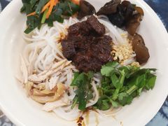 -桥香园云南过桥米线(金马碧鸡店)