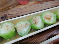 -胡须哥网红竹筒菜
